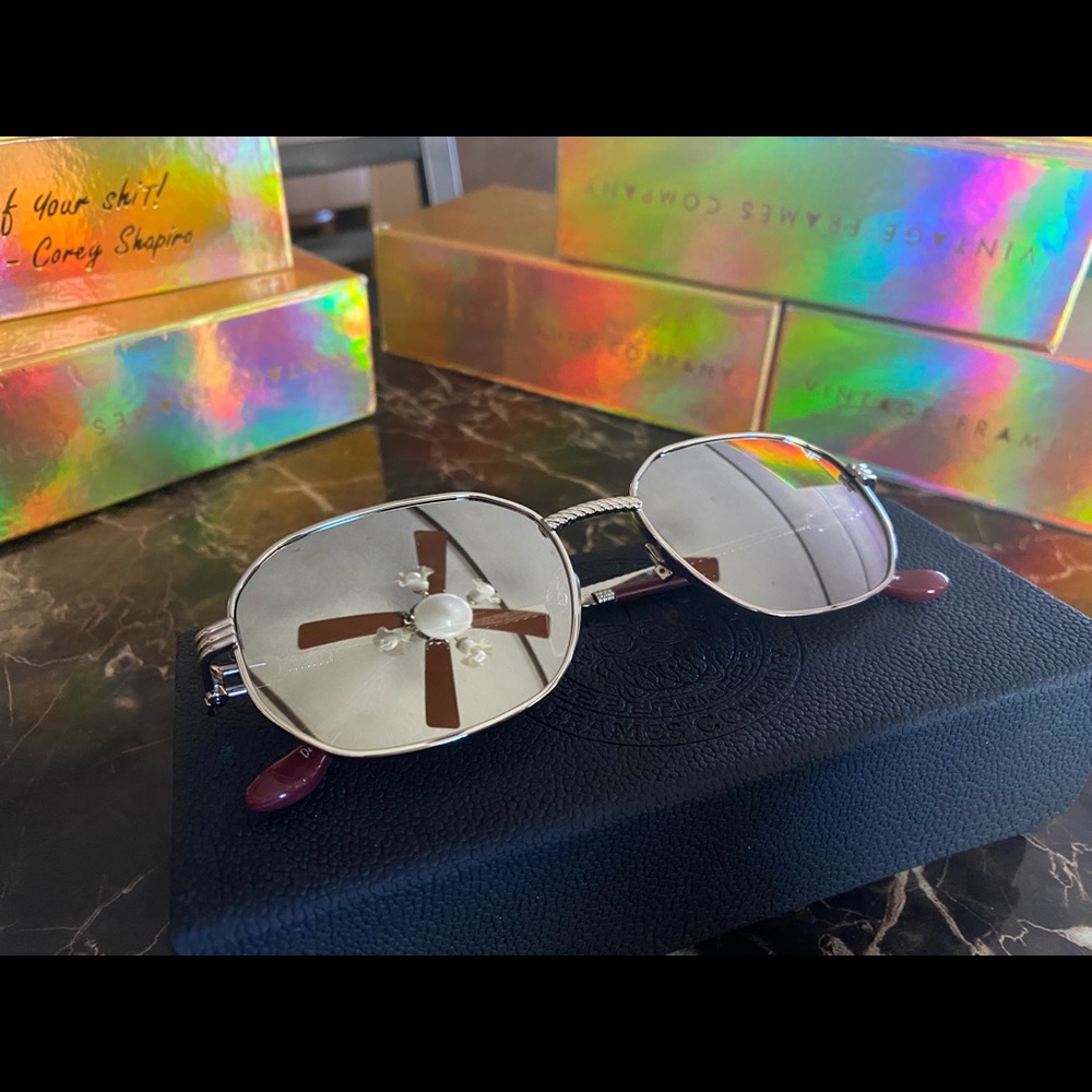 Vintage Frames Company
